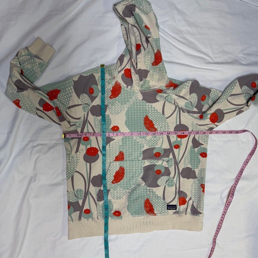 Patagonia Hoodie Women's S Poppy Fitz Stripe Birch White Floral EUC - Picture 7 of 9